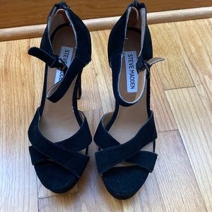 Steve Madden Gabor black suede stack strappy high heel size 6 barely worn